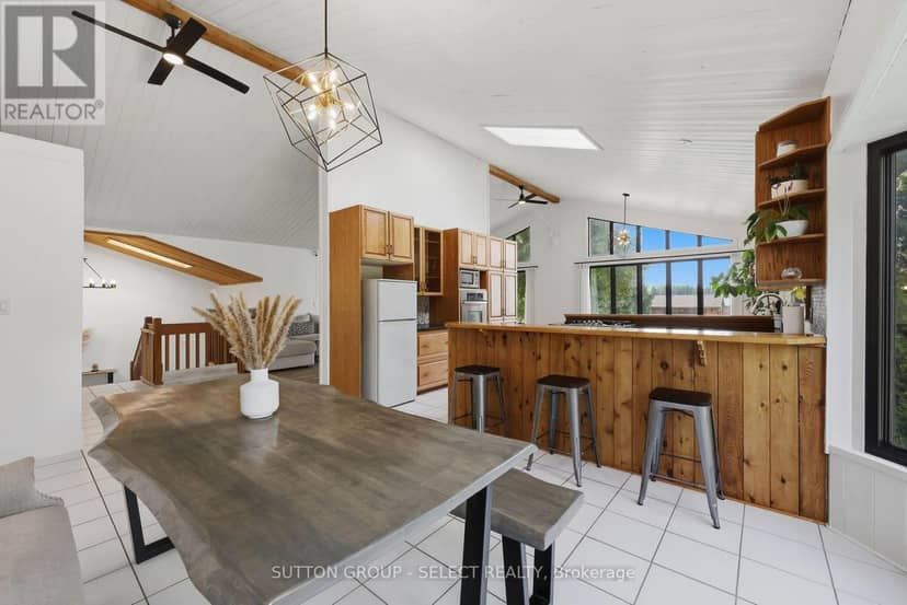 108 Victoria Drive — photo 19 of 40