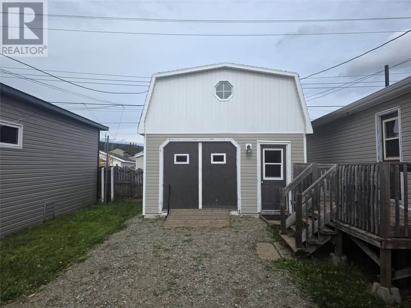 3069 Walsh River Road, Labrador City, photo 3