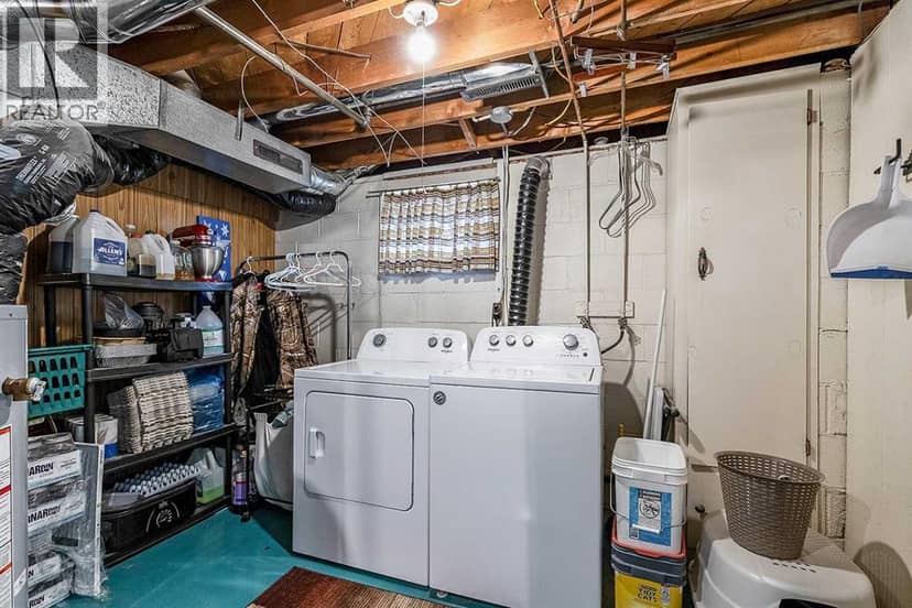708 Broadway Avenue E — photo 17 of 40