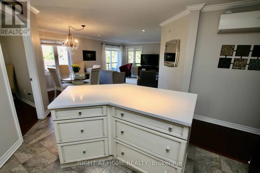 301 - 2 Warner Street — photo 15 of 37