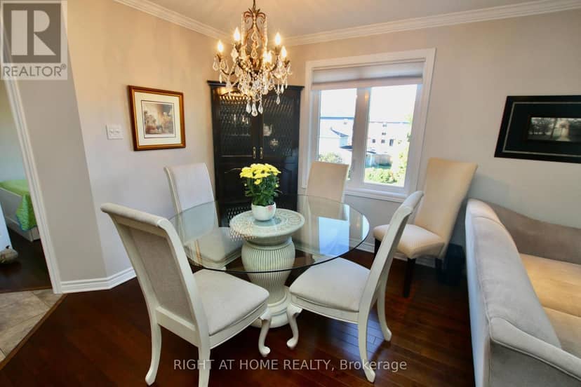 301 - 2 Warner Street — photo 16 of 37