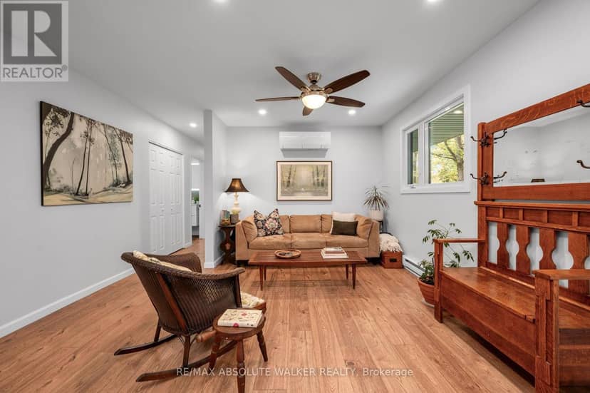1679 Century Road E, Ottawa, photo 3