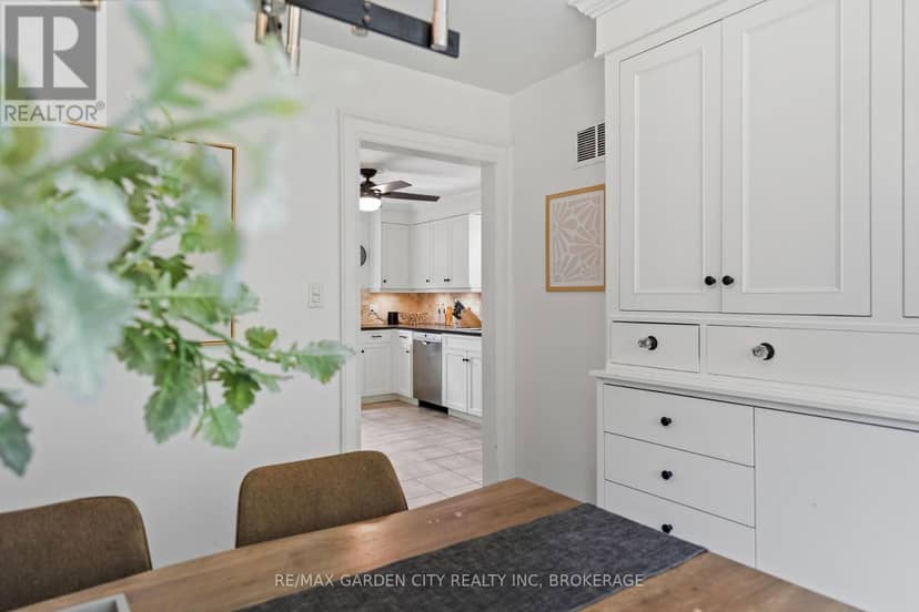 6751 Barker Street — photo 12 of 40