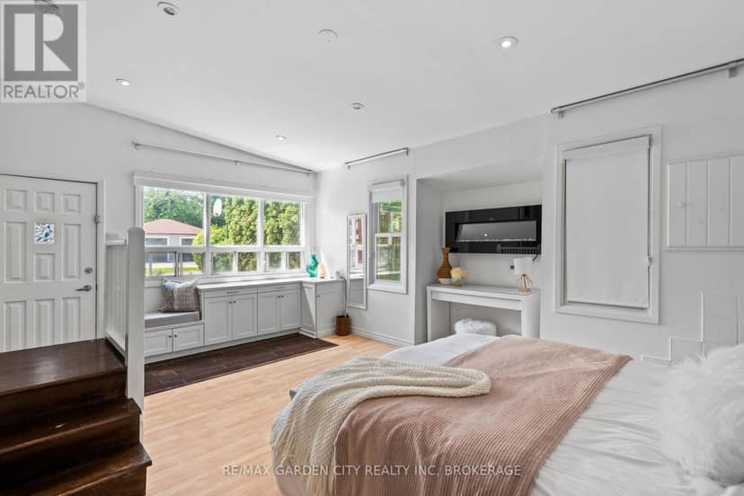 6751 Barker Street — photo 21 of 40