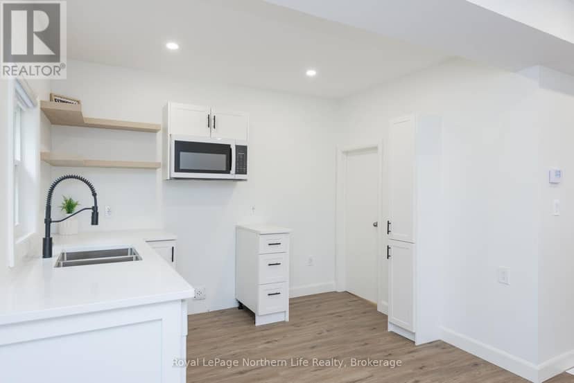 253 Second Avenue W — photo 11 of 33