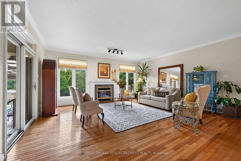 19 Woodland Drive — photo 17 of 38