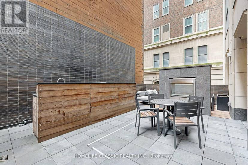 4006 - 70 Temperance Street — photo 21 of 23