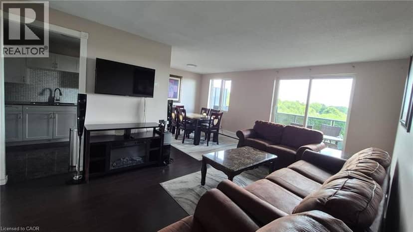 279 CHANDLER Drive Unit# 706 — photo 16 of 40