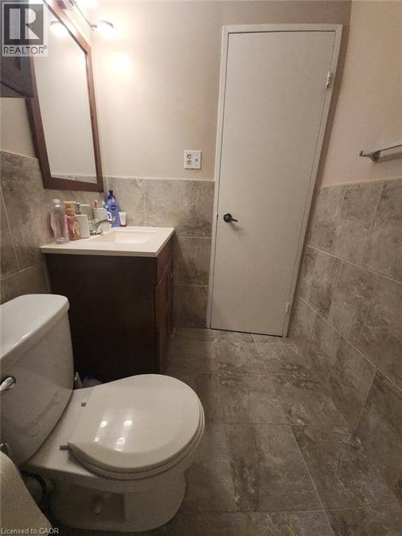 279 CHANDLER Drive Unit# 706 — photo 33 of 40