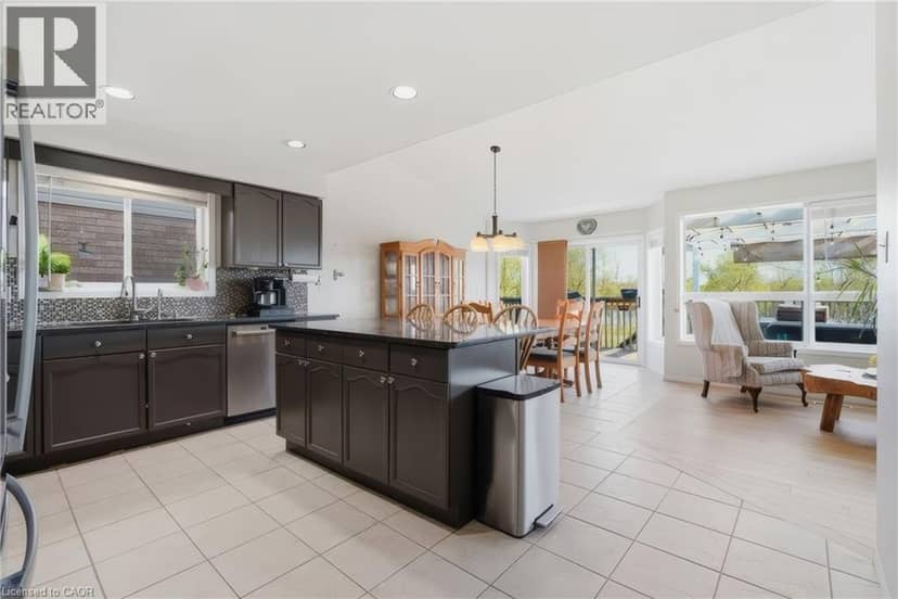 195 GREEN VISTA Drive — photo 14 of 40