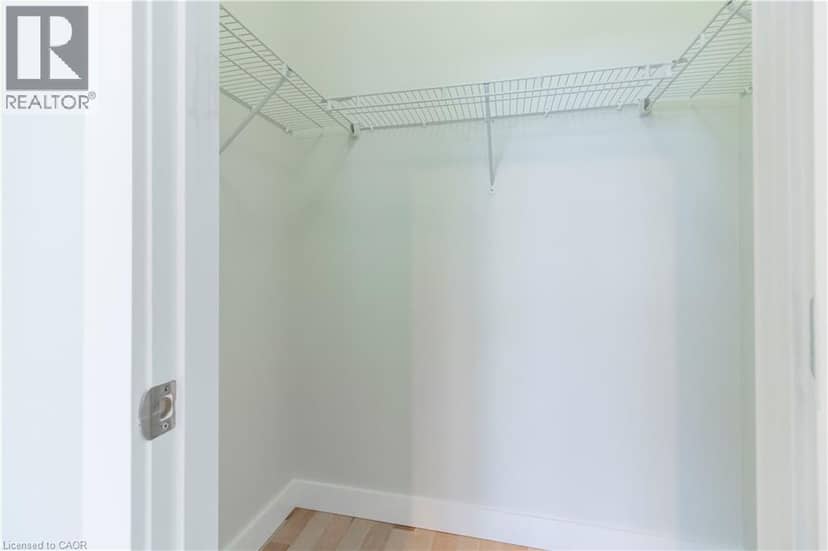 42 BRIDGEPORT Road E Unit# 301 — photo 11 of 29