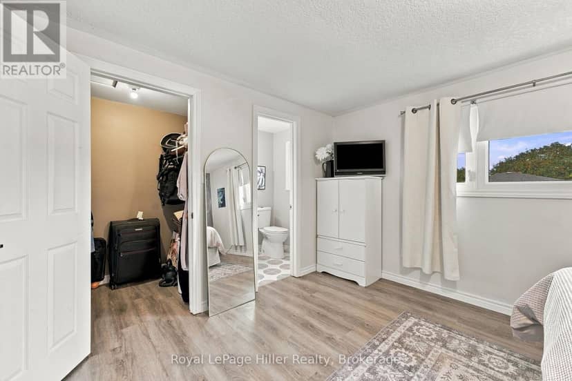 133 Braemar Crescent — photo 25 of 40