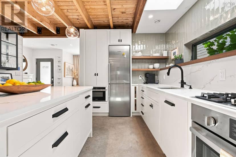 5675 Stanley Street — photo 15 of 40