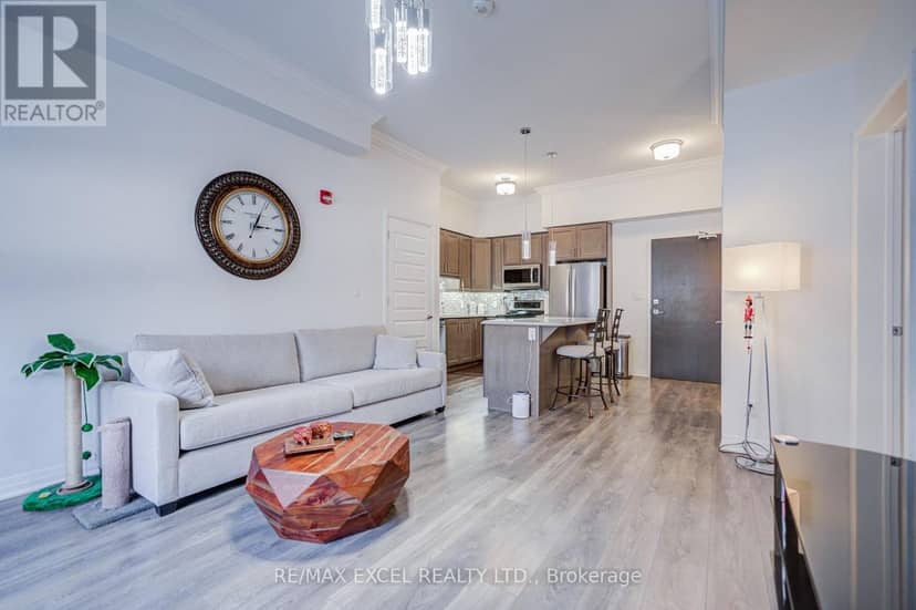 103 - 2 Adam Sellers Street — photo 18 of 40