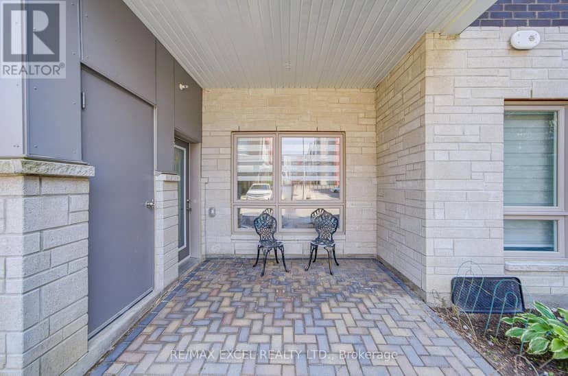 103 - 2 Adam Sellers Street — photo 38 of 40