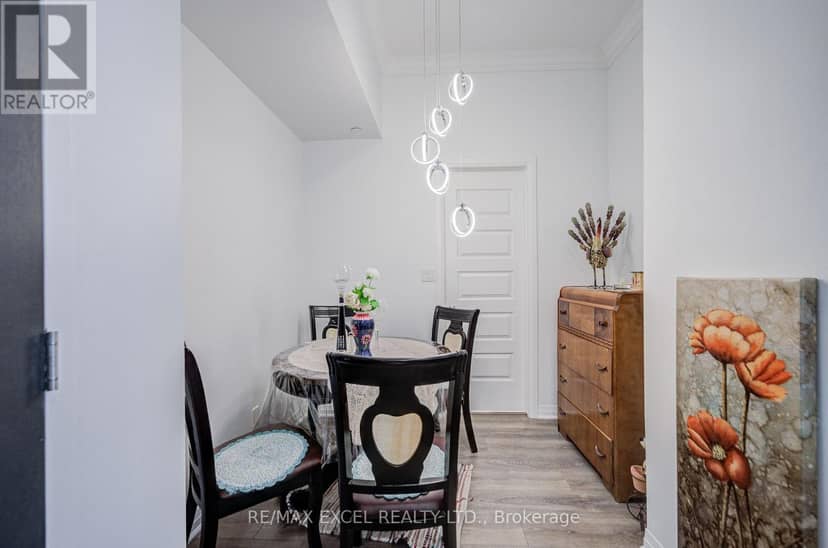 103 - 2 Adam Sellers Street, Markham, photo 8