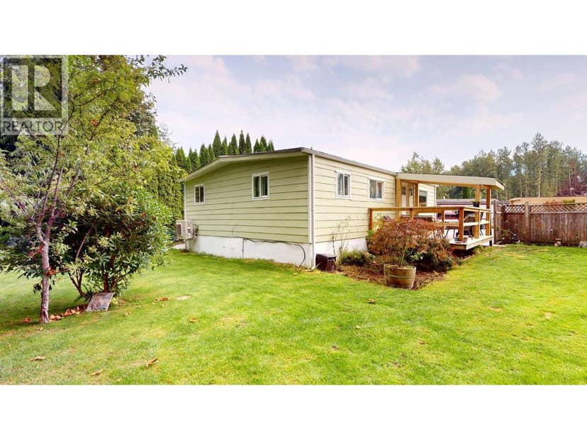 8 39884 GOVERNMENT ROAD, Squamish