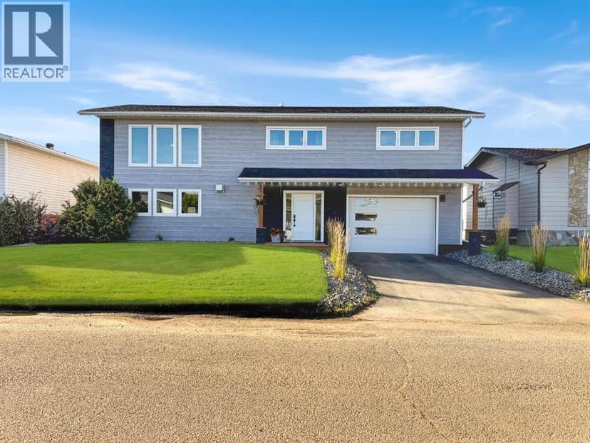 107 6 Avenue SW, Falher