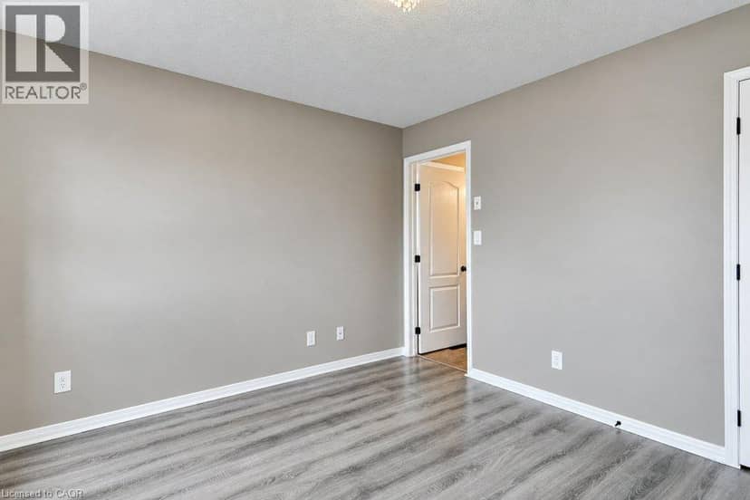 1651 CRIMSON Crescent — photo 28 of 40