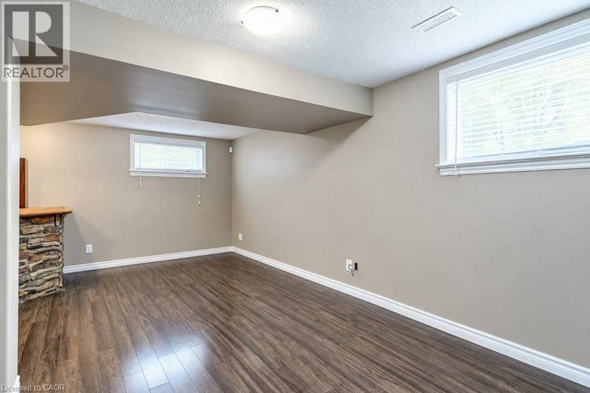 1651 CRIMSON Crescent — photo 30 of 40