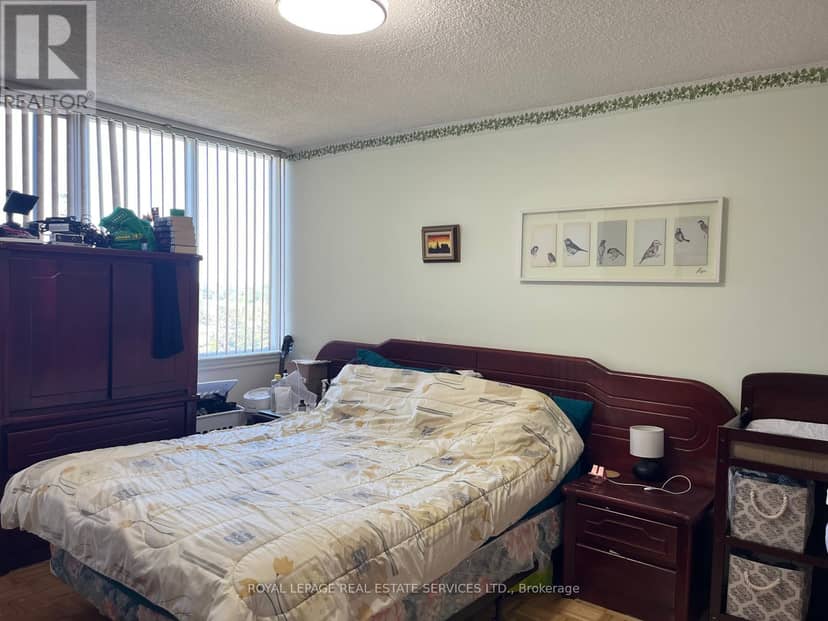 902 - 1300 Mississauga Valley Boulevard — photo 10 of 31