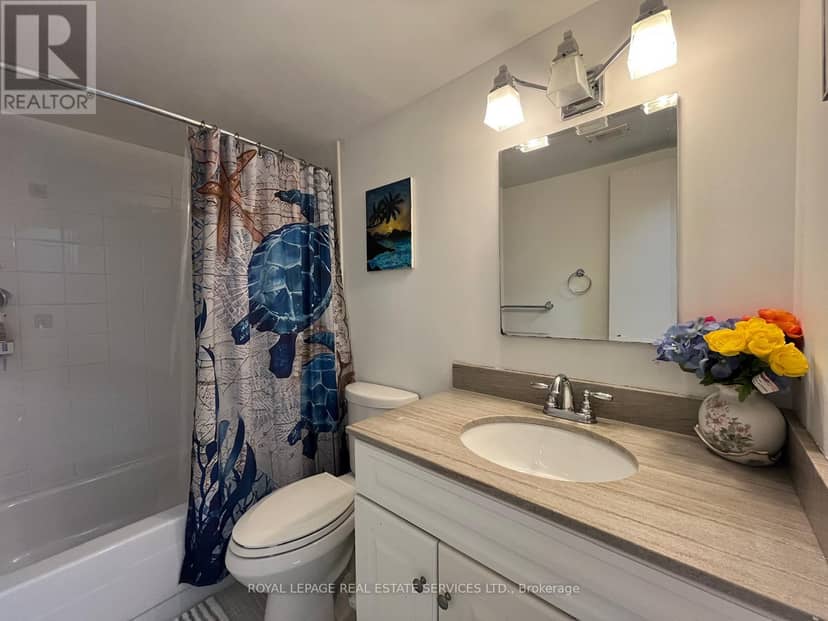902 - 1300 Mississauga Valley Boulevard — photo 14 of 31