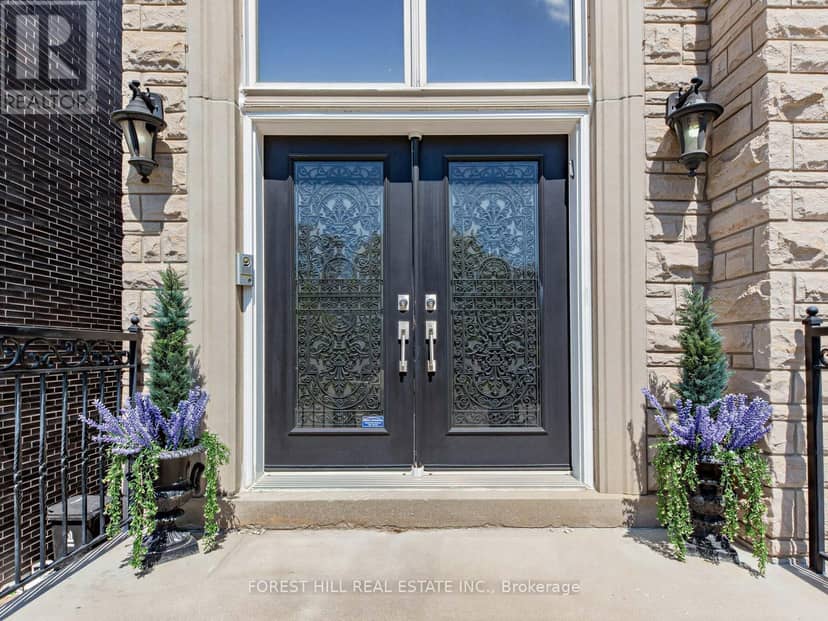1208 Glencairn Avenue, Toronto, photo 3