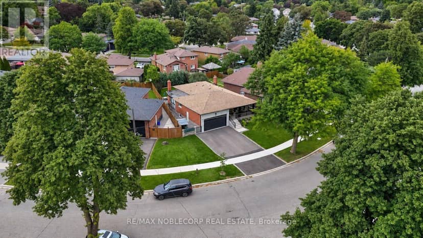 34 Ridgemount Road, Toronto, photo 8