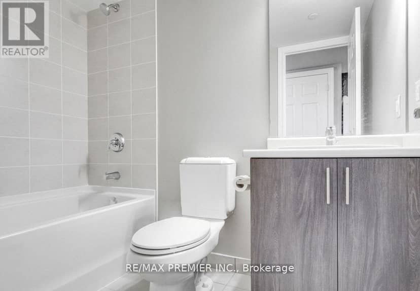 905 - 716 Main Street E — photo 13 of 18