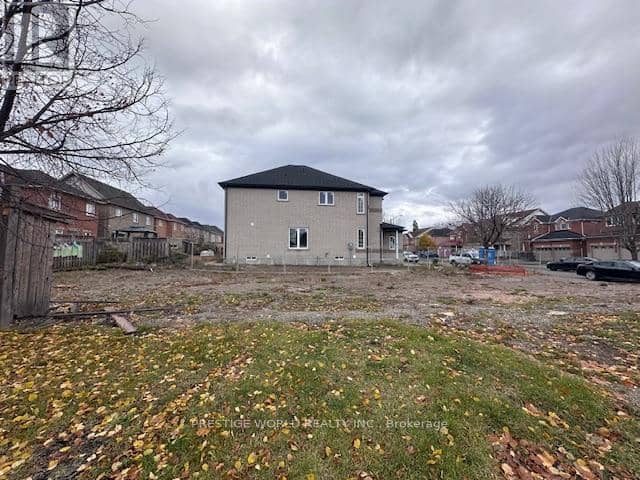 280 Van Kirk Drive, Brampton, photo 2