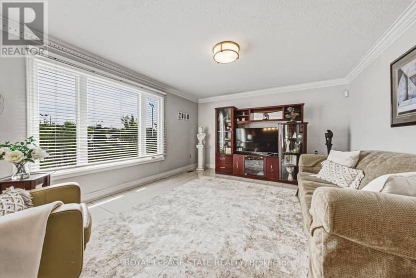 90 Fairington Crescent — photo 11 of 40