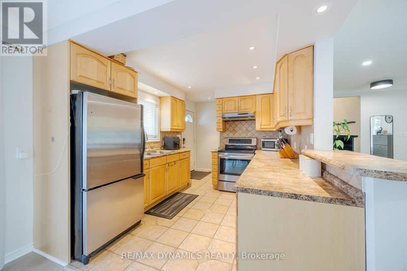 87 Rochelle Drive — photo 10 of 39