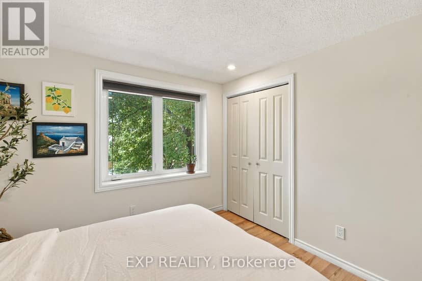 178 Laurentian Drive — photo 22 of 39