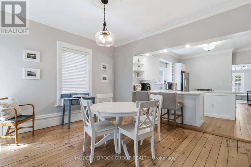 254 King Street E — photo 19 of 40