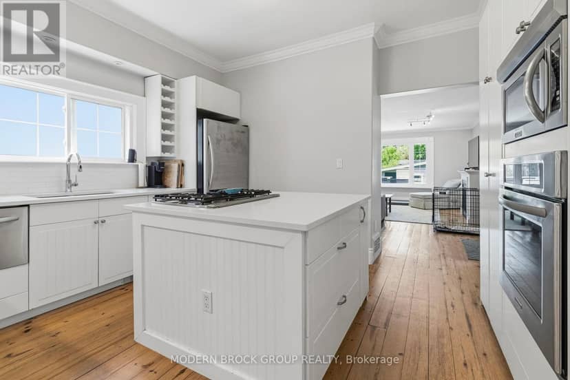 254 King Street E — photo 23 of 40