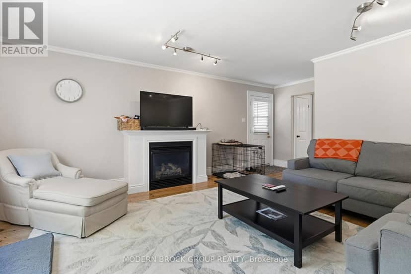 254 King Street E — photo 27 of 40