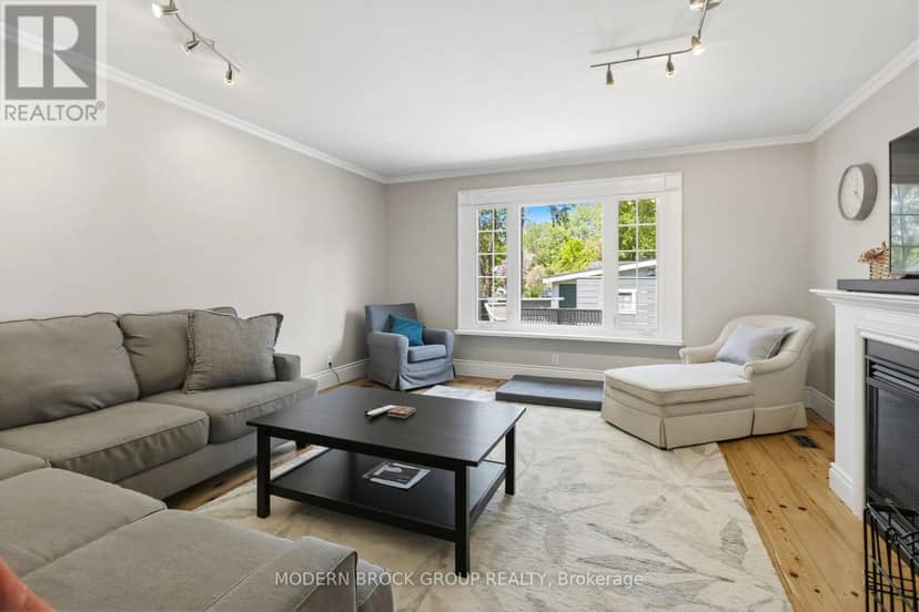254 King Street E — photo 29 of 40