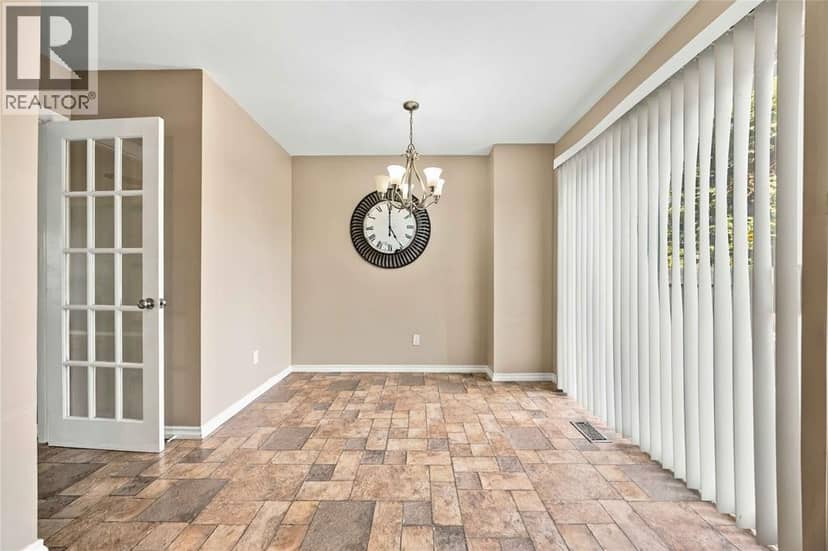 200 ST.CLAIR BOULEVARD Unit# 44 — photo 20 of 40
