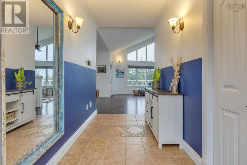 307 Leslie Road, East Lawrencetown, photo 4