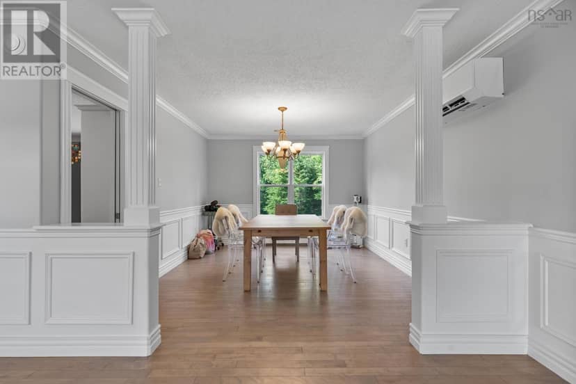 275 Canterbury Lane — photo 12 of 40