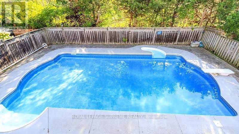 2169 Jans Boulevard — photo 5 of 39