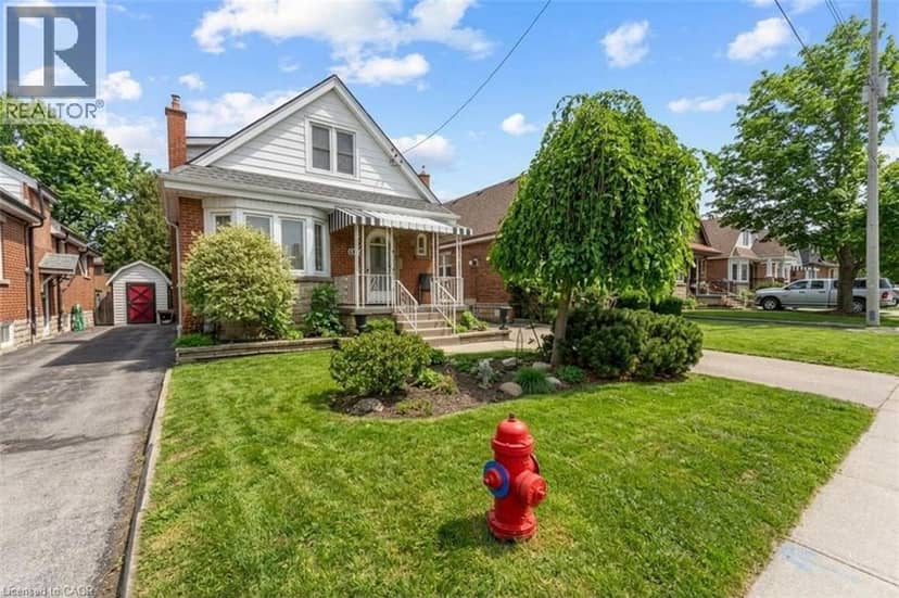 193 HUXLEY Avenue S — photo 1 of 39