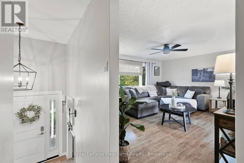 11 William Street N, Minto, photo 5