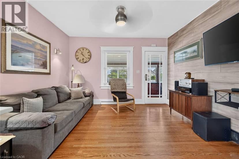 208 CARLTON Street — photo 17 of 40