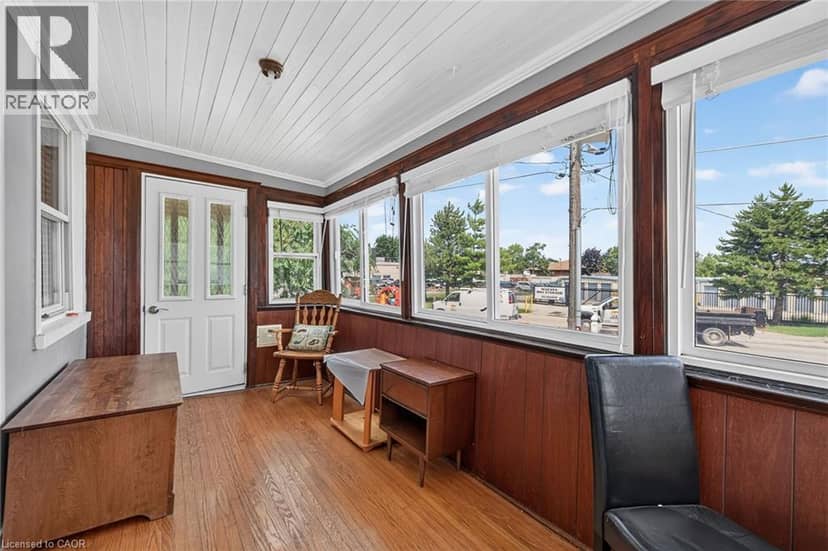 208 CARLTON Street — photo 24 of 40