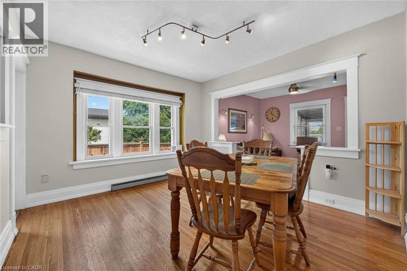 208 CARLTON Street — photo 14 of 40