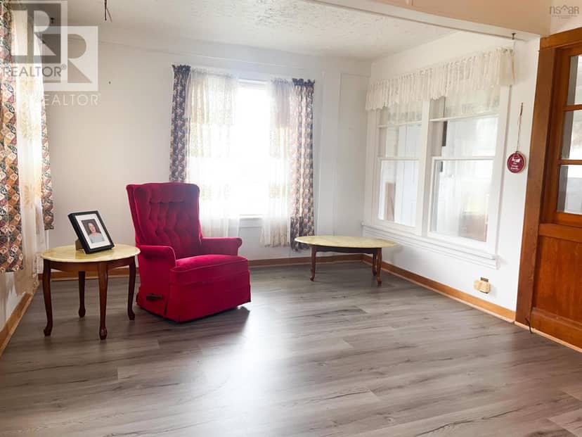 11 Harbourview Drive — photo 6 of 36