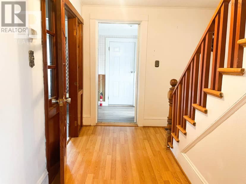 11 Harbourview Drive — photo 4 of 36