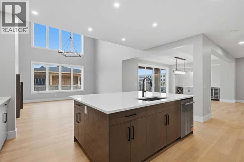 116 Greenwich Heath NW — photo 18 of 40