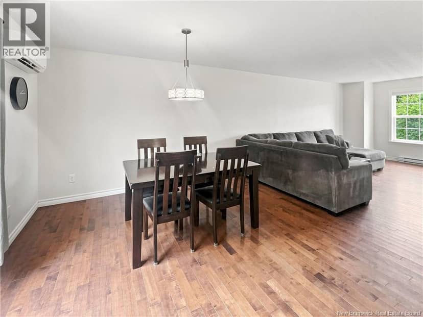 126 Chianti Street — photo 13 of 40